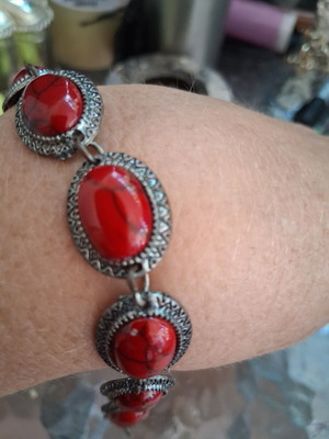 Boho bracelet with red oval stones, Vintage Atelier