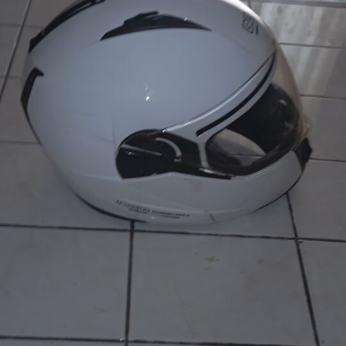 Bron motorcycle helmet size M (57-58)