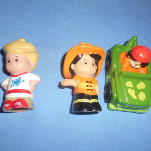 Happy People 5 figures used, set