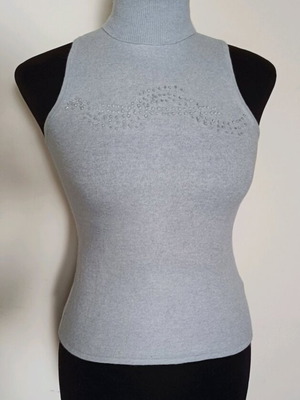 Leonard's sleeveless wool turtleneck new, light blue, size L