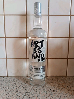 ARTESANO WHITE RUM 700ml