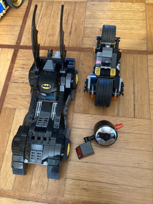Lego Batmobile 76035 with Batman logo and engine like new