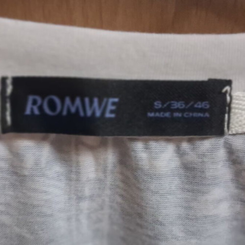 Romwe men's T-shirt with Skull & Griffin graphic print size S like new