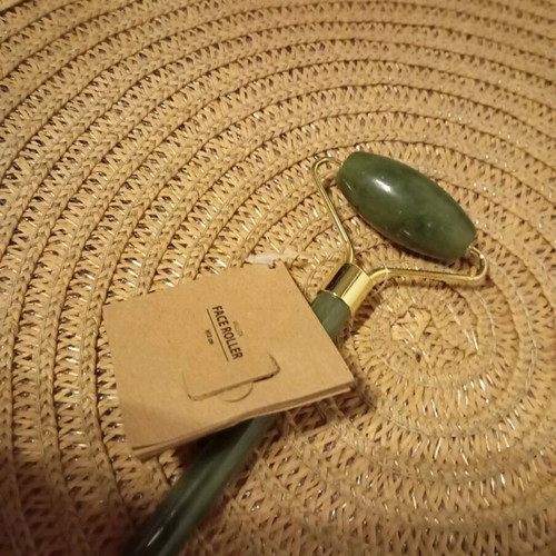 Face massage roller new from Jusk