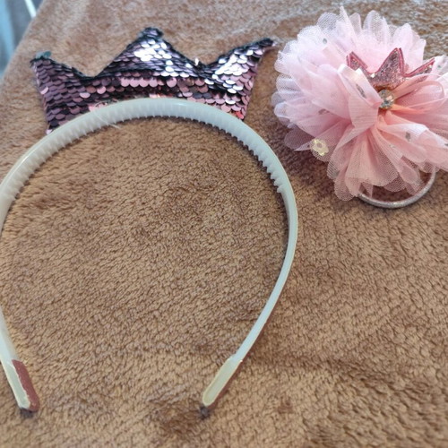Hair accessories set like new, pink princess headband and elastic