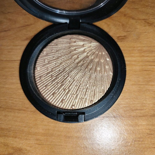 MAC Highlighter Extra Dimension Skinfinish Soul Glow used