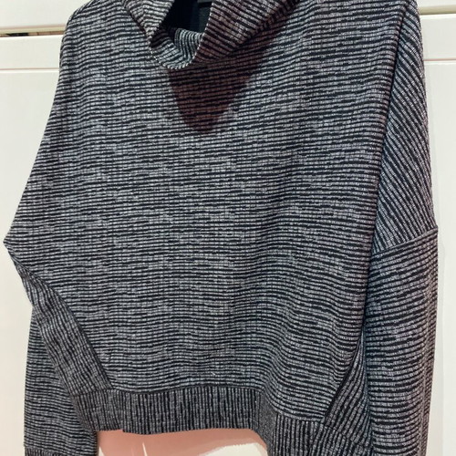 Attrattivo sweater like new, black and white, size S