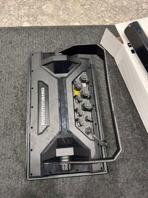 Sonar/Chartplotter Humminbird APEX 16 MSI+ New with authentic sensor