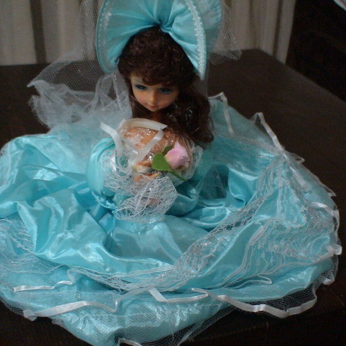 Musical doll 60cm used, defective without base