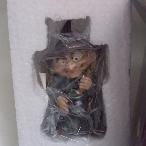 Nemesis Now small witch figure new condition 10 cm
