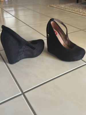 Exe suede platforms used, black, size 37, 12 cm heel