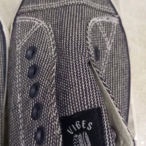 H&M kids shoes new, size 32, fabric white blue