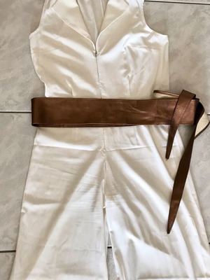 Women's jumpsuit like new, ecru with bronze belt, size L