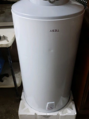 Θερμοσίφωνας καινούργιος 100Χ46 εκ.