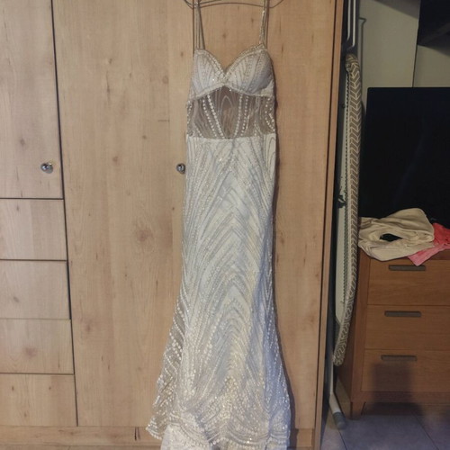 Mermaid wedding dress like new, detachable train, size S