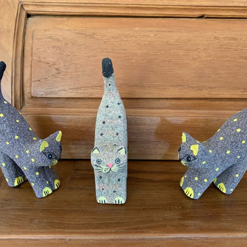 Decorative cat set of 3 new, handmade, wood with colored sand