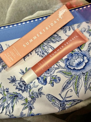 Summer Fridays lip balm new with surprise gift