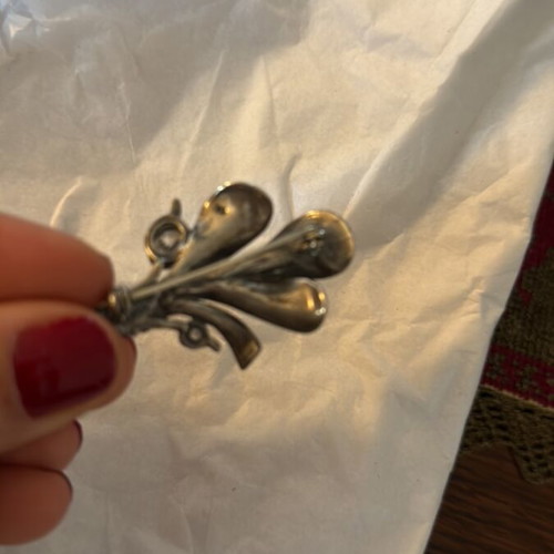 Silver brooch 925 vintage like new