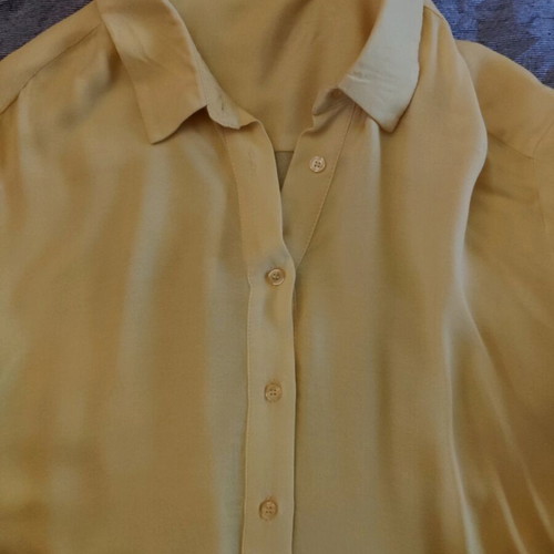 Mango long-sleeve yellow shirt size L like new