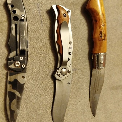 Pocket knife set used, 1 plus two as gift