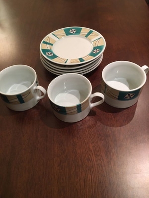 Tea cups and saucers used, set of 3+5