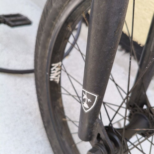 BMX Subrosa 20" used, black matte finish, ready for tricks