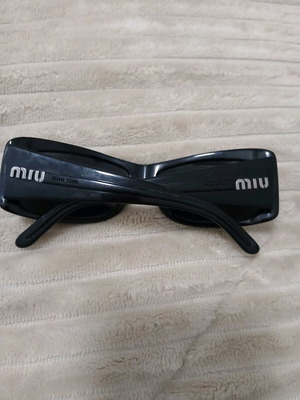 Γυαλιά ηλίου Miu Miu vintage μαύρα σαν καινούργια