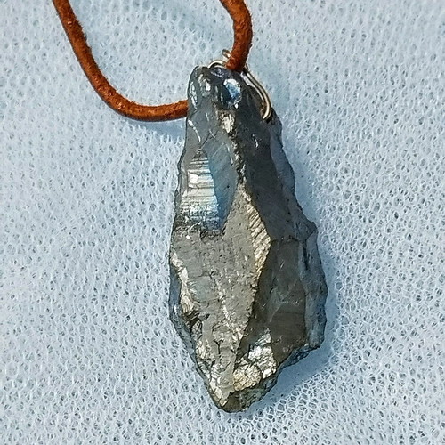 Aura stone pendant new with leather cord