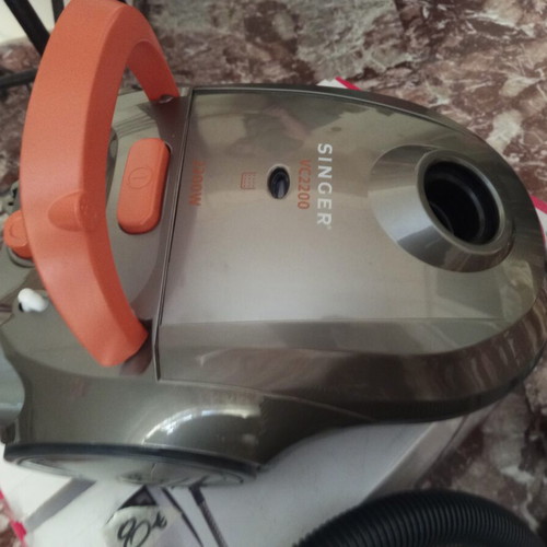 Singer vacuum cleaner VC2200 used