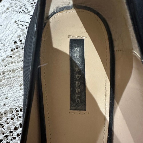 Zara women's black pumps like new