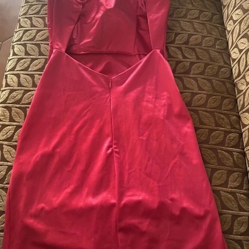 Satin pink mini dress like new with front details and open back