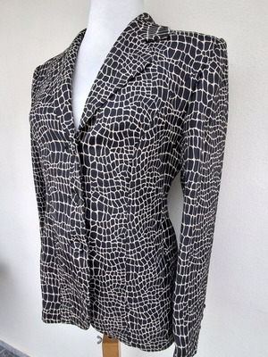 Etienne blazer XL like new, black and white pattern