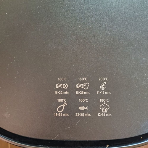 Philips Airfryer Essential 4lt like new