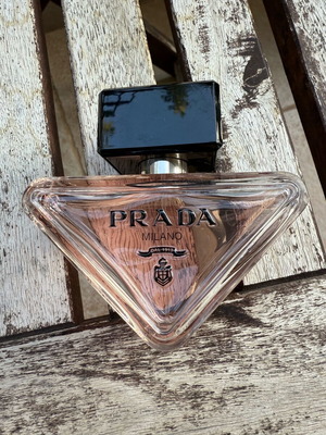 Prada Paradoxe Eau de Parfum