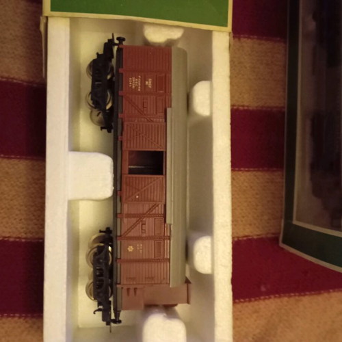 Lima trains used in boxes with 0690 express engine and vintage transformer