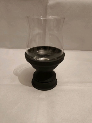 Decorative candle holder and stones new, black with glass vase