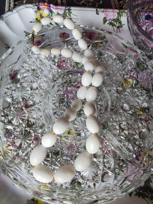 Vintage necklace with white beads used