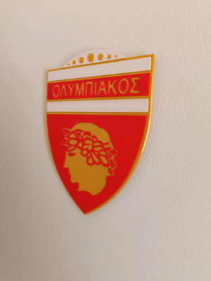 Olympiakos collectible badge 1925-1960 with magnet new