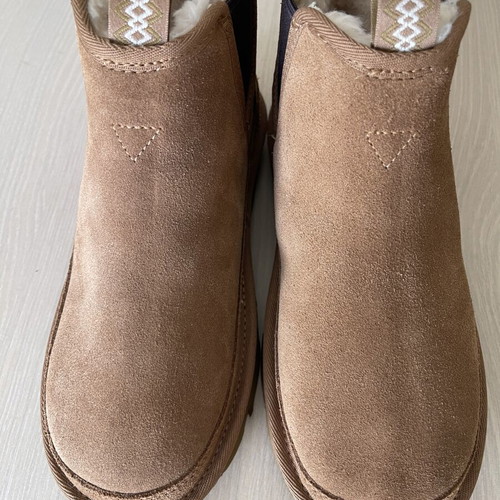 Ugg Australia ankle boots new, beige, size 36