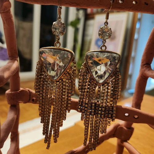 Dangling earrings new with diamond imitation gold color