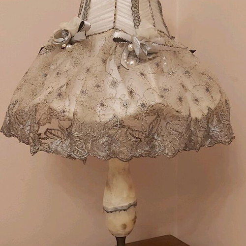 Table lamp with marble base and bronze metal details like new