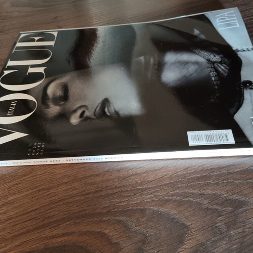 Περιοδικό Vogue Italia τεύχος Σεπτεμβρίου 2026 αρ. 912 με εξώφυλλο Dua Lipa