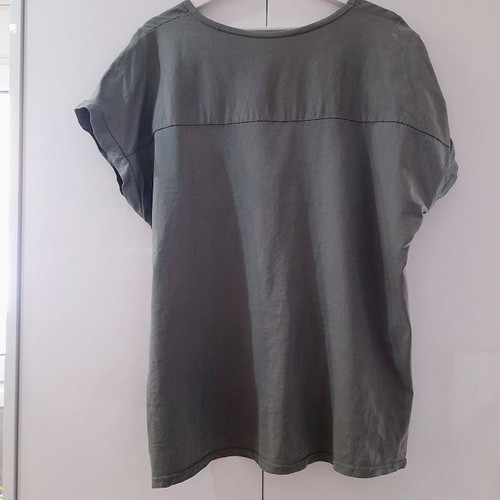 Linen and cotton summer blouse like new, size M/L, military green