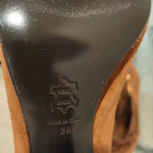 Toi&Moi suede brown pumps new size 38