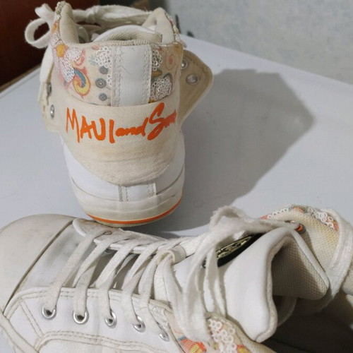 Maui Sneakers size 40 used, athletic style