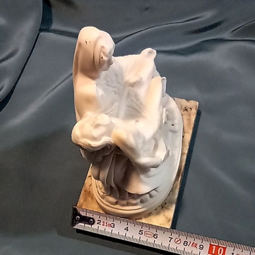 Vintage Pietà Statue by Michelangelo on Marble Base, like new