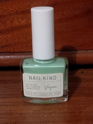 Nail Kind Vegan βερνίκι νυχιών σε μέντα, Water Baby! 8 ml