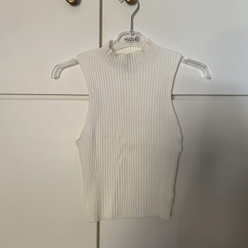 H&M Divided ribbed cream turtle neck crop top