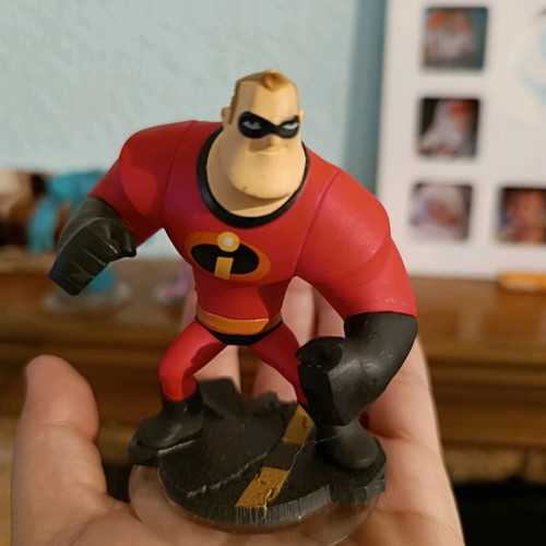 Disney Infinity PS3 game used, pack with 3 figures and device