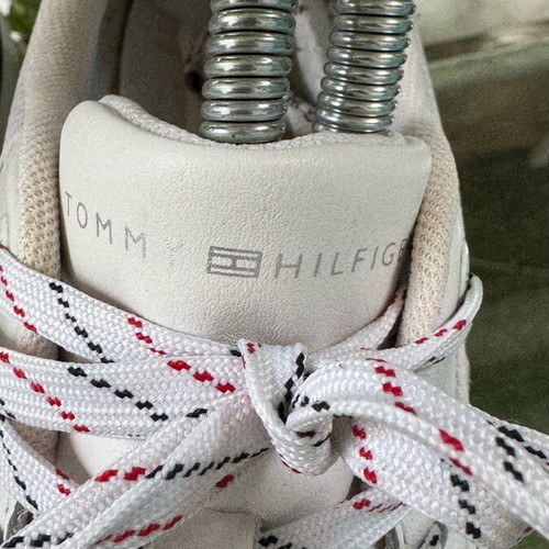 Tommy Hilfiger sneakers like new, white, size 39